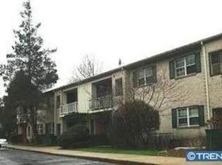 712 Arborwood, Clementon, NJ 08021