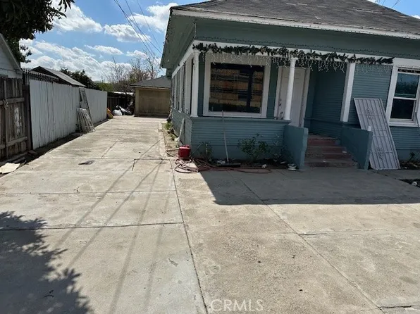 270 Fogg St, Colton, CA 92324