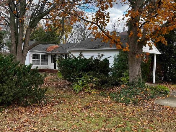 25366 Rouge River Dr, Dearborn Heights, MI 48127