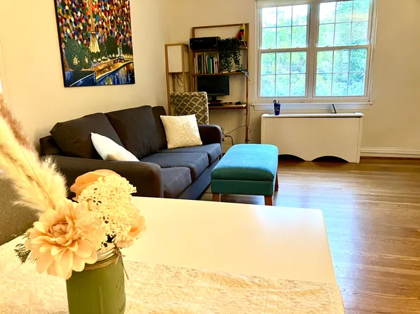 318 Ashby St APT C, Alexandria, VA 22305