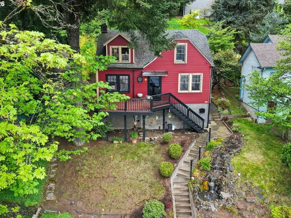 9897 NW Hoge Ave, Portland, OR 97231
