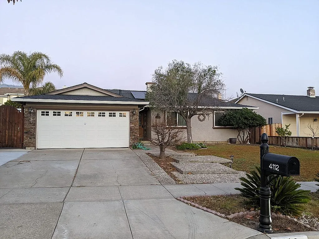 4112 Littleworth Way photo 1