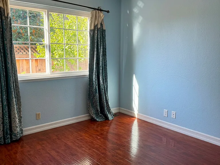 4104 Amos Way — Photo 8