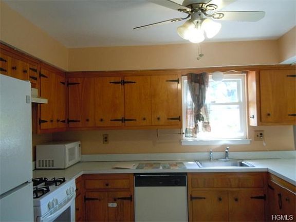 2nd image of 63 Lillian St