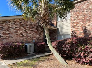 205 Andrea Ln, Hanahan, SC 29410
