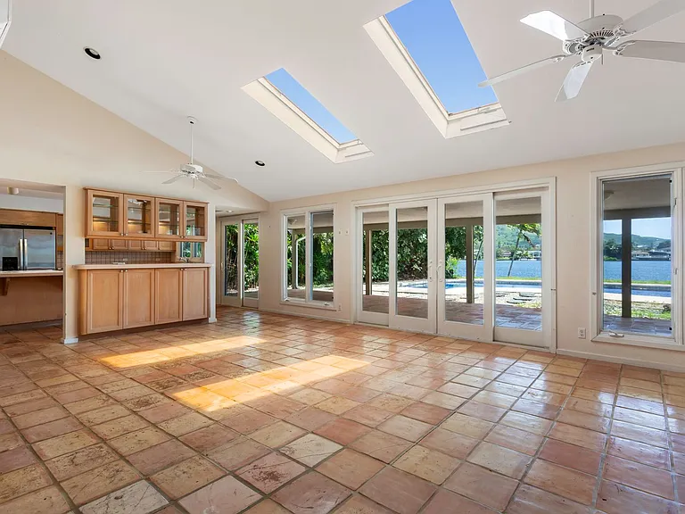 325 Hamakua Dr — Photo 7