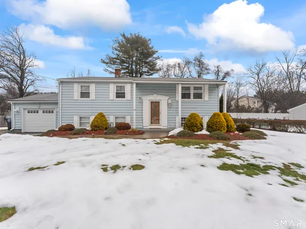 43 Collingsdale Drive, Milford, CT 06461