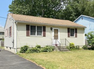 204 Lamont St, Springfield, MA 01119