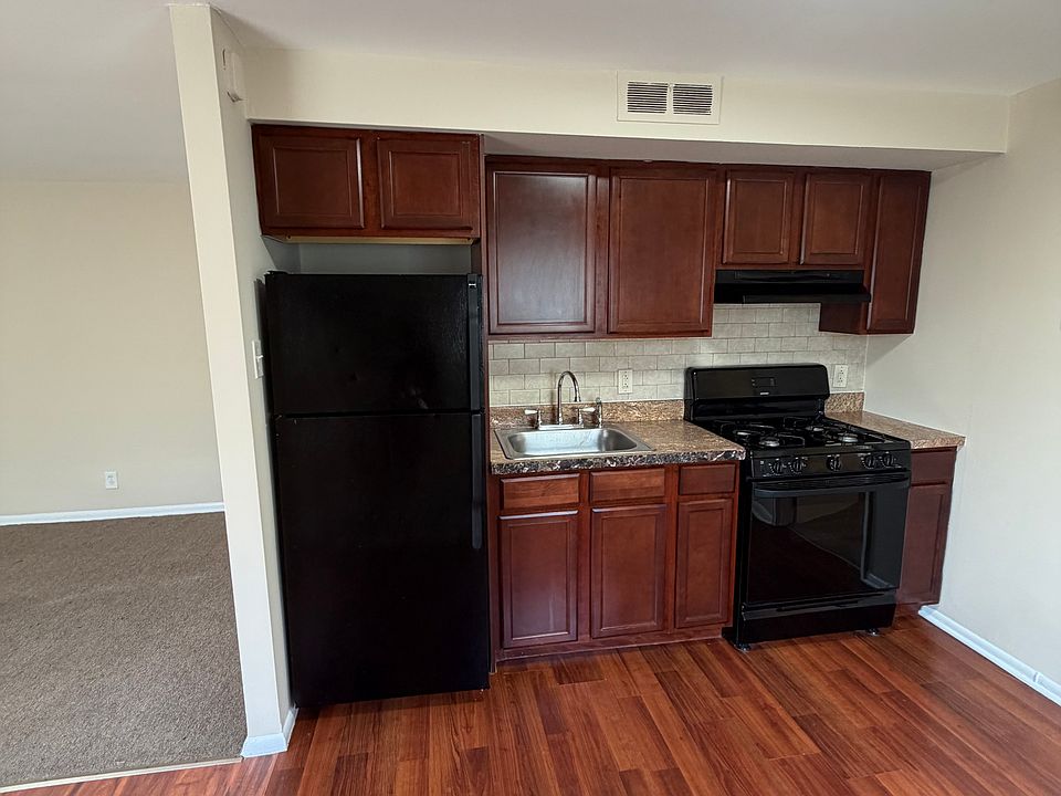 2nd image of 7332 Dungan Rd APT 5