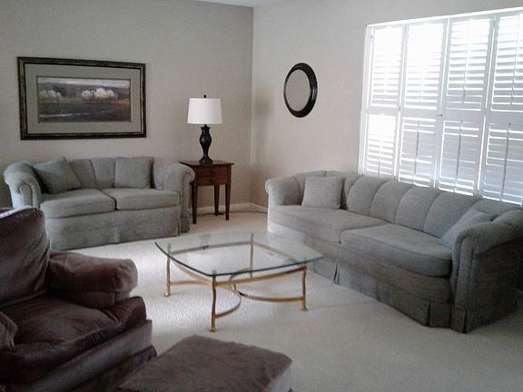 4th image of 1695 Emerald Ct