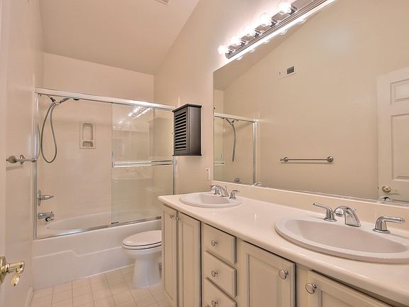 5th image of 3042 Brunetti Way