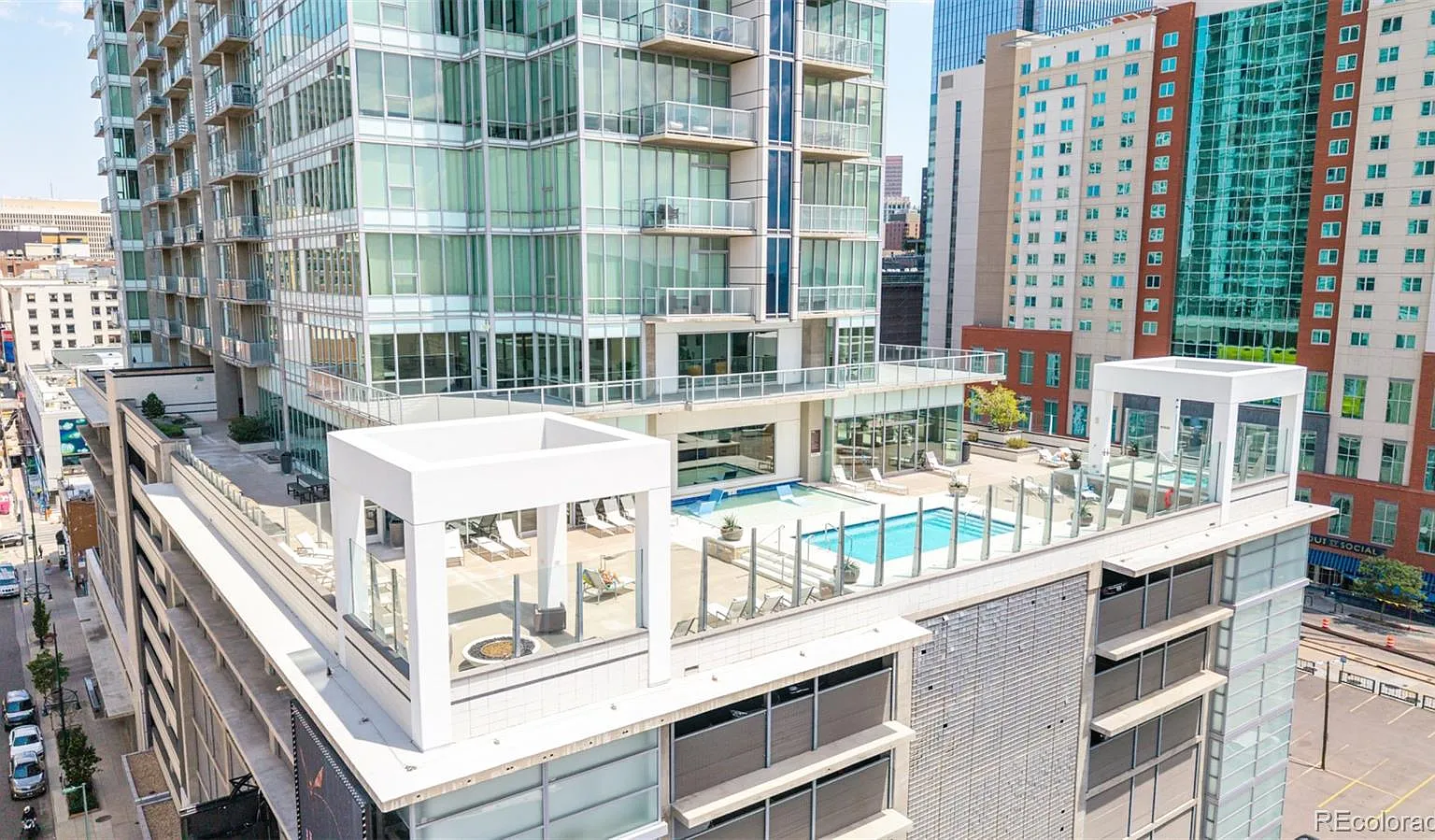 2 bed, 2.0 bath, 1099 sqft, $3,400 — Photo 3