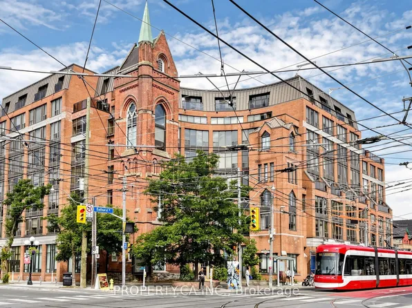 456 College St #310, Toronto, ON M6G 4A3