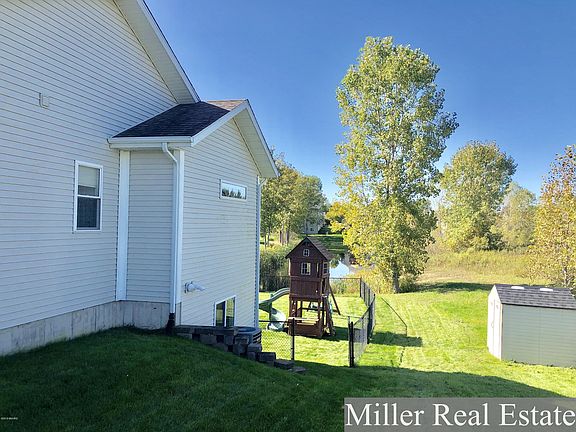 4th image of 1832 Briar Hill Dr