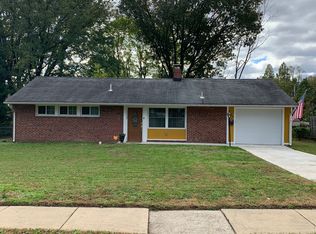 7313 Hogarth St, Springfield, VA 22151