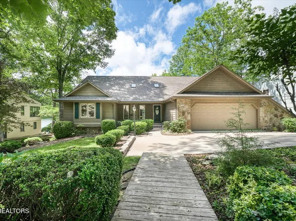 125 Shore Ln, Crossville, TN 38558