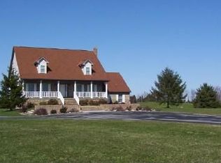 871 Natural Dam Rd, Gettysburg, PA 17325