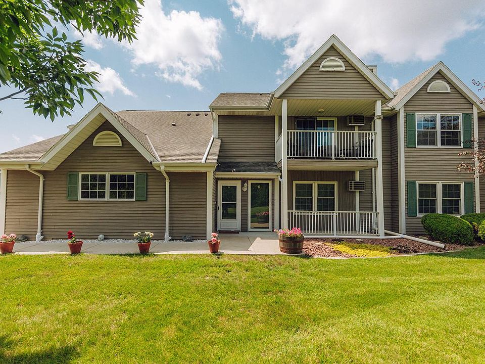 1st image of 214 Minz Park CIRCLE #4