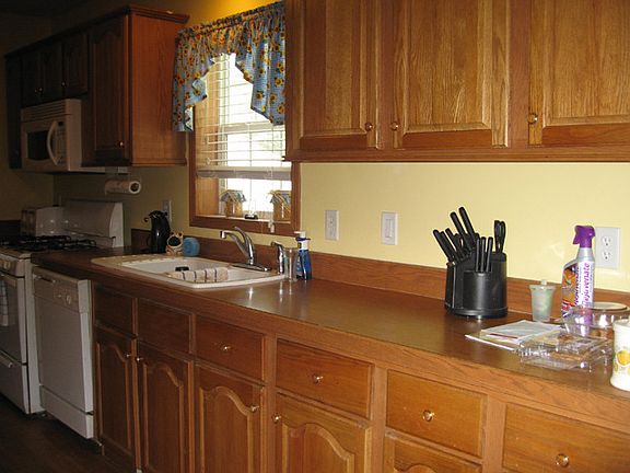 3rd image of 2985 Saint Vincent Ave