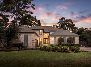 4719 Breezy Point Dr, Kingwood, TX 77345