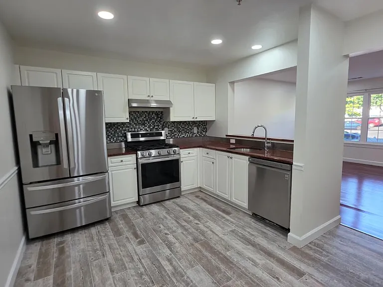 13860 Crosstie Dr — Photo 7