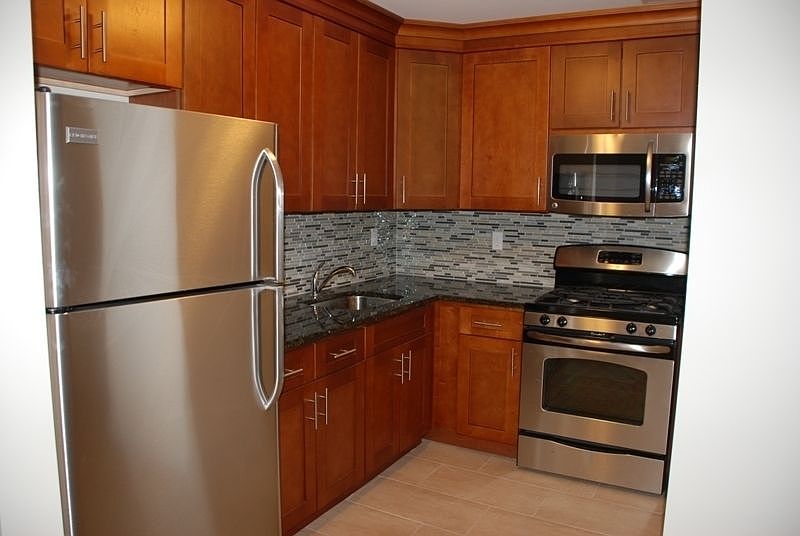 1st image of 20-12 31st St #1A