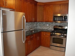 20-12 31st St #1A, Astoria, NY 11105