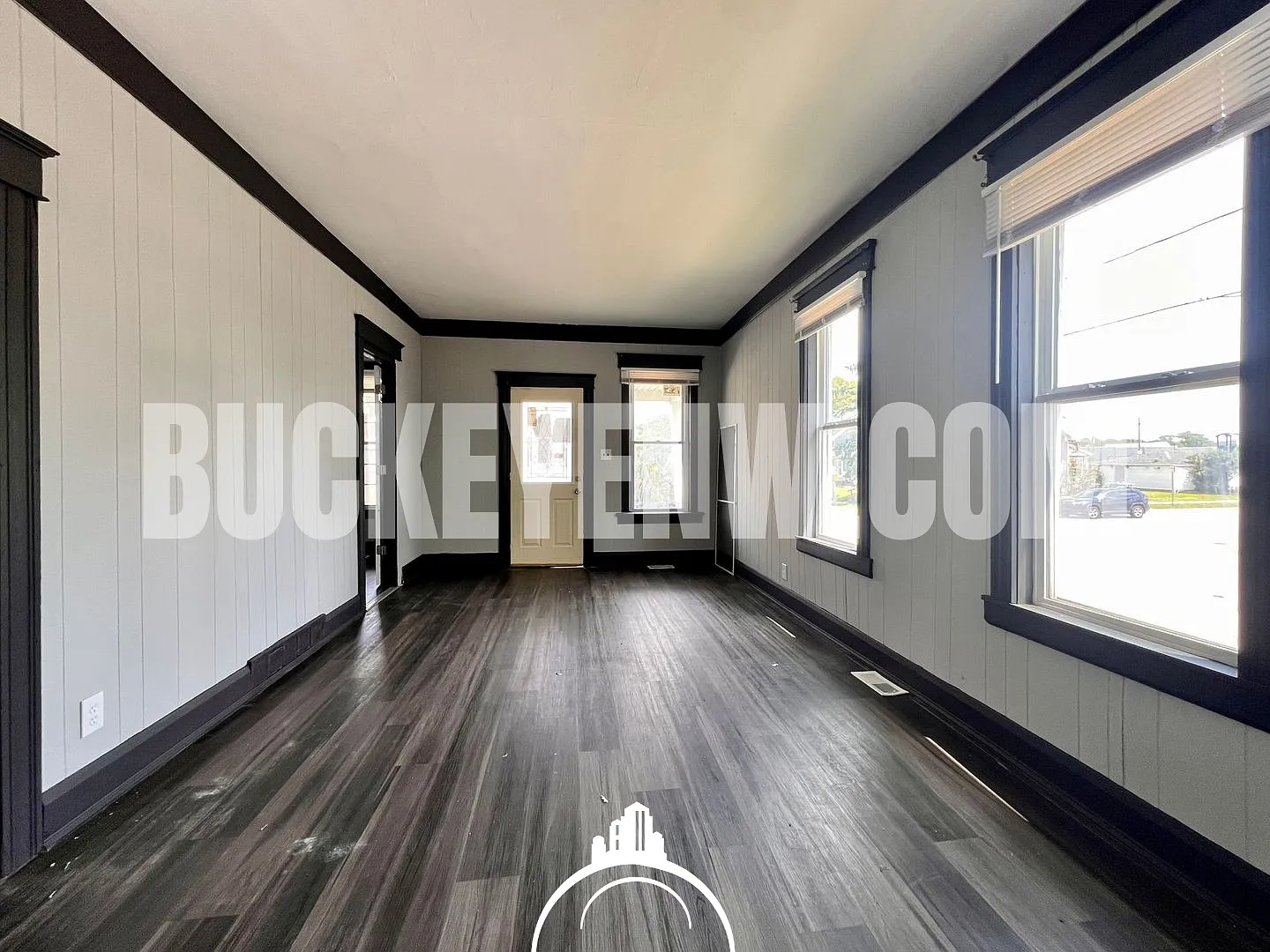 2 Bedroom House — Photo 2