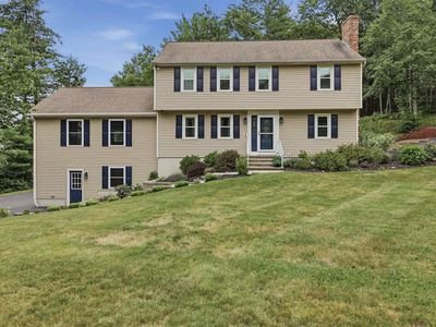 17 Windsor Boulevard, Londonderry, NH, 03053