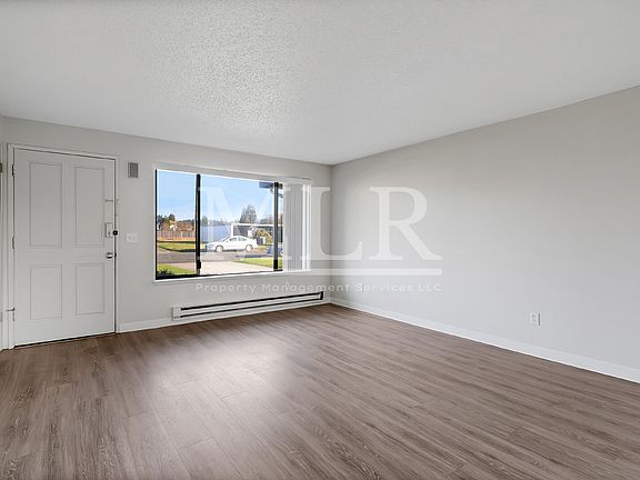 5th image of 503 11th St SE