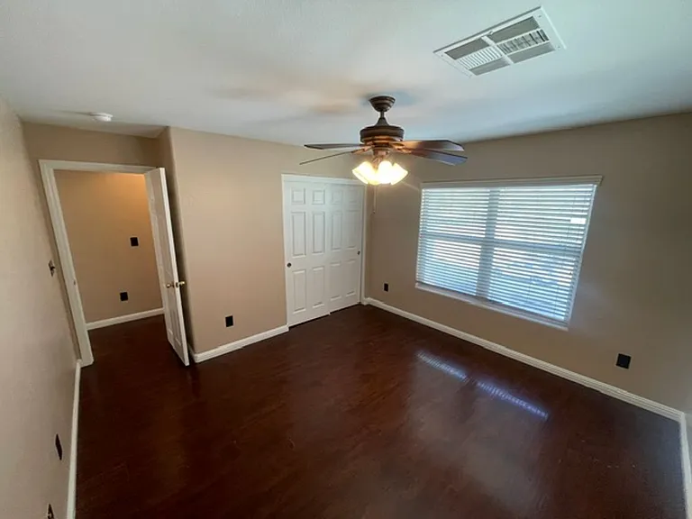 5645 Breckenridge St — Photo 31