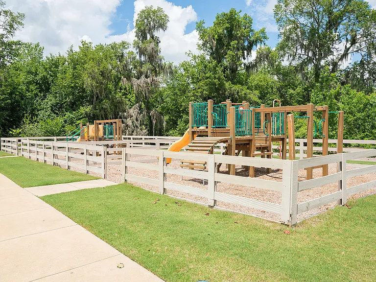 Verandas at Taylor Oaks — Photo 24