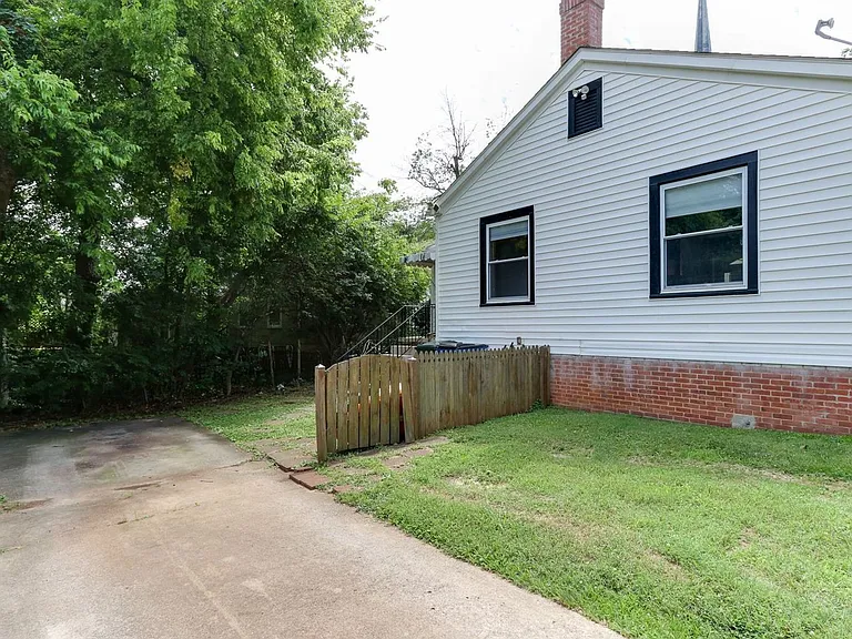 114 Dixie Trl — Photo 26