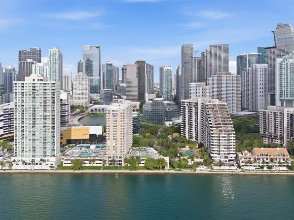 520 Brickell Key Dr APT A1615, Miami, FL 33131