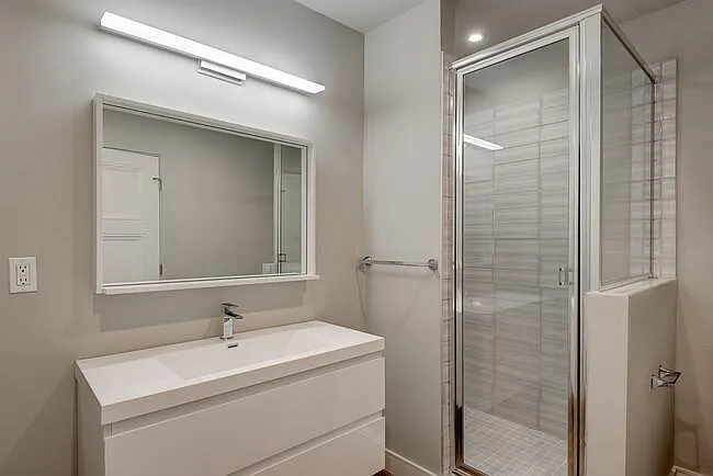 628 Fairview Ave #11 — Photo 4