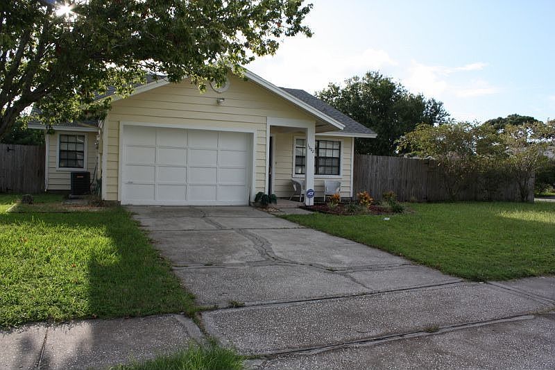 2nd image of 1602 Tall Pines Dr