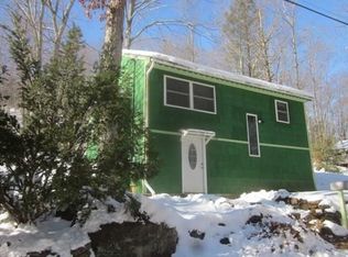122 Old County Rd, Holland, MA 01521