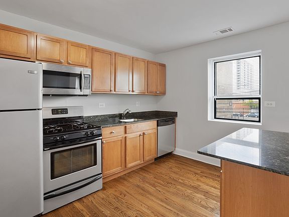 5th image of 7616 N Marshfield Ave APT 307