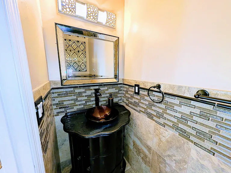 284 Peninsula Ave — Photo 33