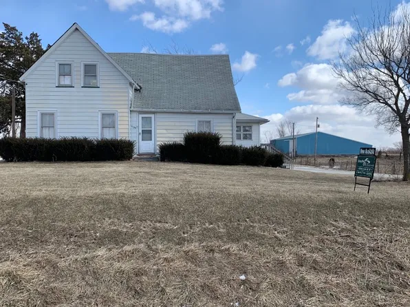 1179 Knox Highway 8, Knoxville, IL 61448