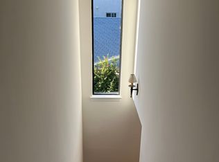 2252 Del Mar Rd APT 1, Montrose, CA 91020