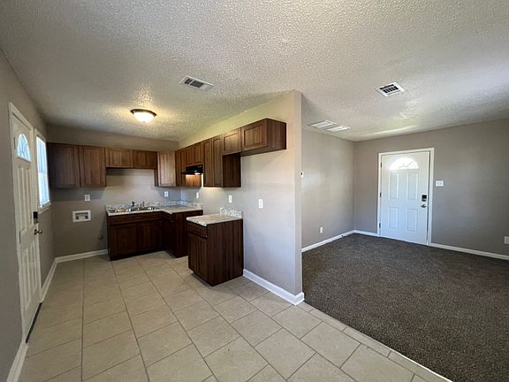4th image of 2674 Frisco Ave