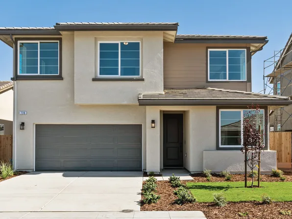 735 S Kandarian Ave, Fowler, CA 93625