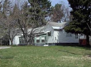 1546 N Ivanhoe Rd, Ludington, MI 49431