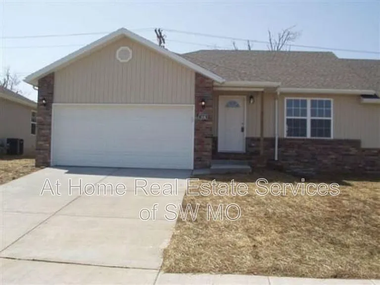 1530 E Kerr — Photo 1
