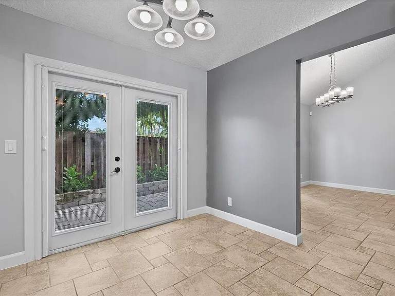 1714 Shoreside Cir — Photo 9