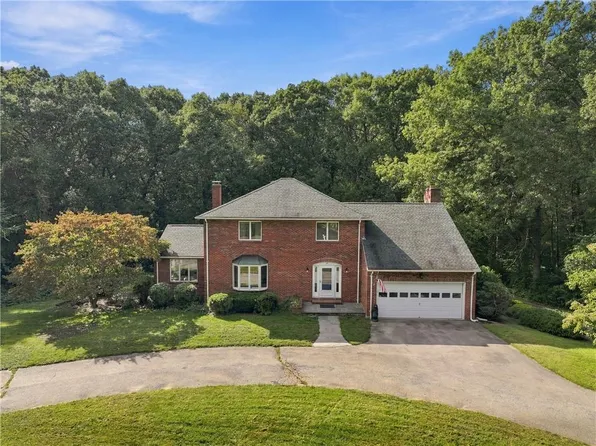 20 Lincoln Dr, North Smithfield, RI 02896