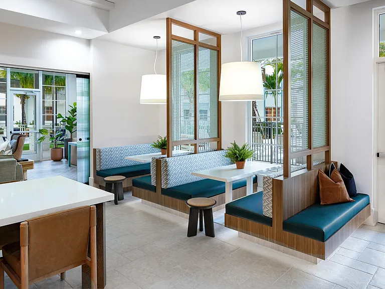 Elan Polo Gardens — Photo 21