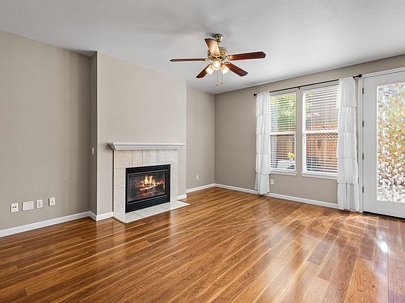 5th image of 932 Langeburg Street