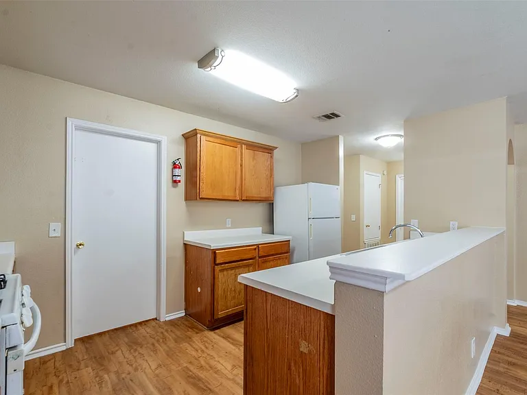 207 Mitchell Dr — Photo 8